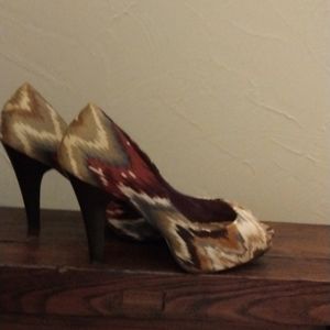 Madden Girl satin multi earth tone color pumps